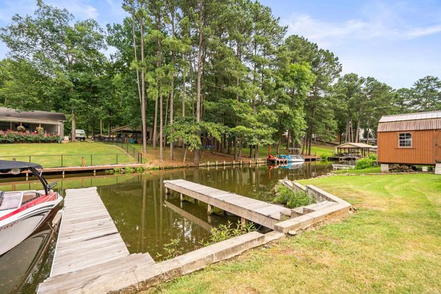 150 Shore acres Drive, Hot Springs, AR 71913
