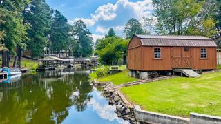 150 Shore acres Drive, Hot Springs, AR 71913