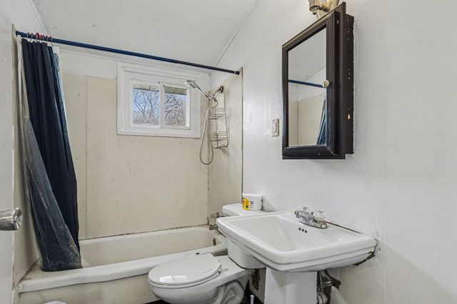 240 N 25th Street, Springfield City, MI 49037