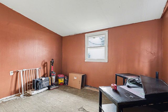 240 N 25th Street, Springfield City, MI 49037