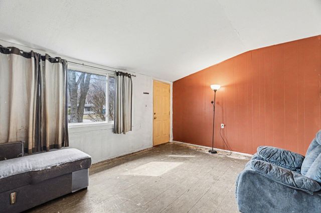 240 N 25th Street, Springfield City, MI 49037