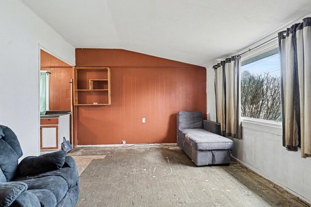 240 N 25th Street, Springfield City, MI 49037