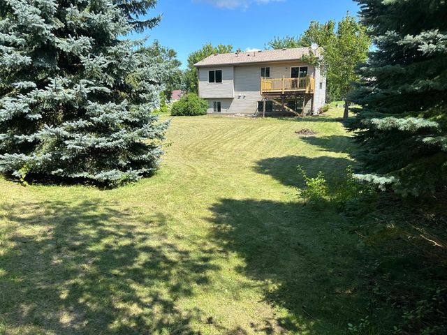 1547 Harvest Lane, Shakopee, MN 55379