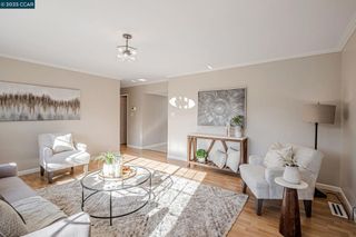 1498 Delaware Dr, Concord, CA 94521