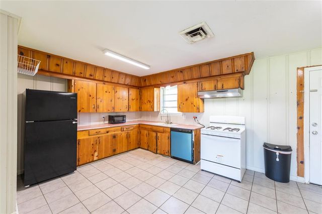 709 Sundale Drive, Lake Charles, LA 70607