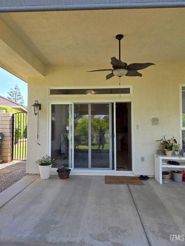 10104 Dutch Iris Drive, Bakersfield, CA 93311