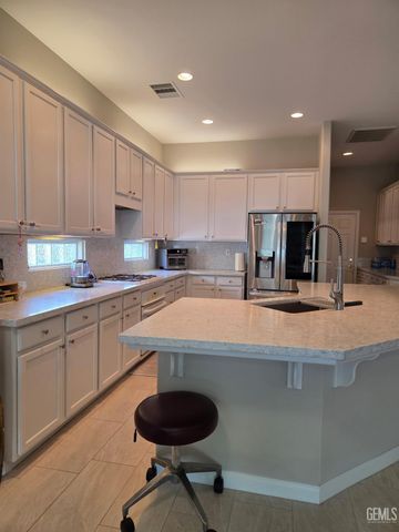 10104 Dutch Iris Drive, Bakersfield, CA 93311