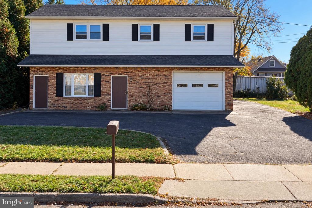 43 CUNNINGHAM AVE, Trenton, NJ 08610