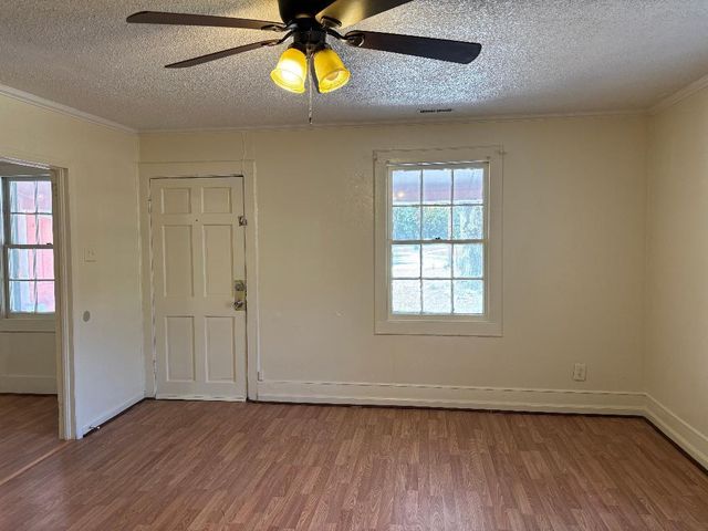 100 E Hunter Street, Sumter, SC 29153