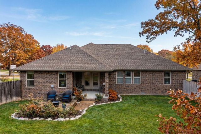 2009 Big Deer Run, West Plains, MO 65775