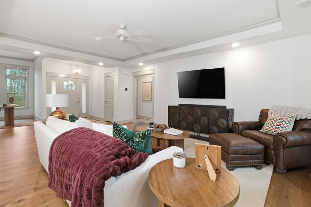 2009 Big Deer Run, West Plains, MO 65775