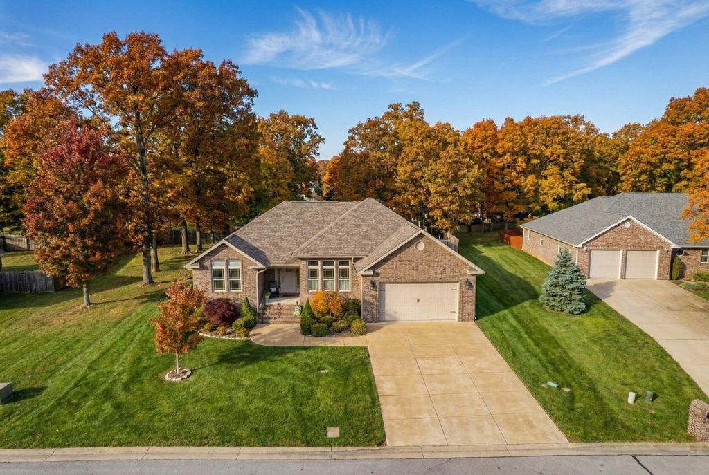 2009 Big Deer Run, West Plains, MO 65775