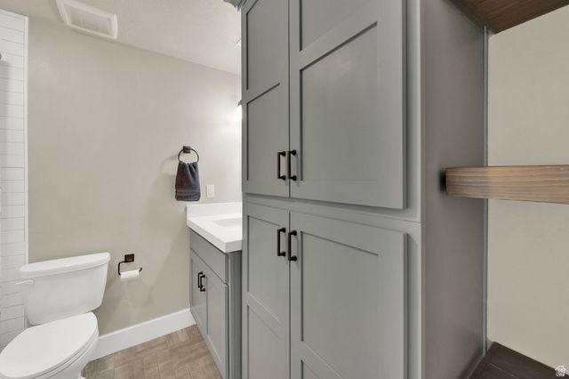 2487 W HARMONY DR, Layton, UT 84041