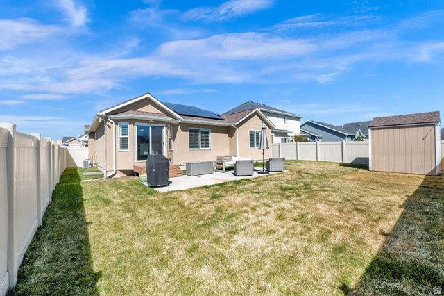 2487 W HARMONY DR, Layton, UT 84041