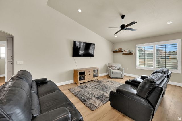 2487 W HARMONY DR, Layton, UT 84041