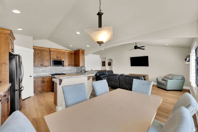 2487 W HARMONY DR, Layton, UT 84041