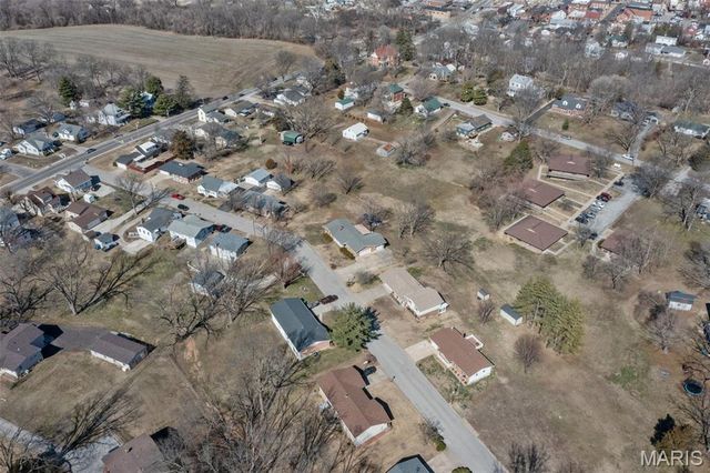 235 Gerard Street, Ste Genevieve, MO 63670