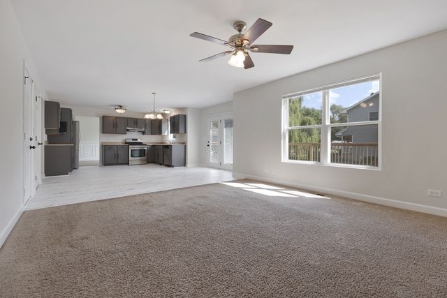 399 Fulton Street, South Elgin, IL 60177