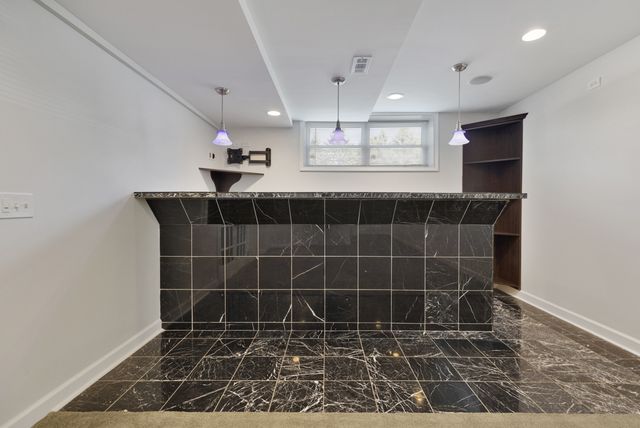 399 Fulton Street, South Elgin, IL 60177