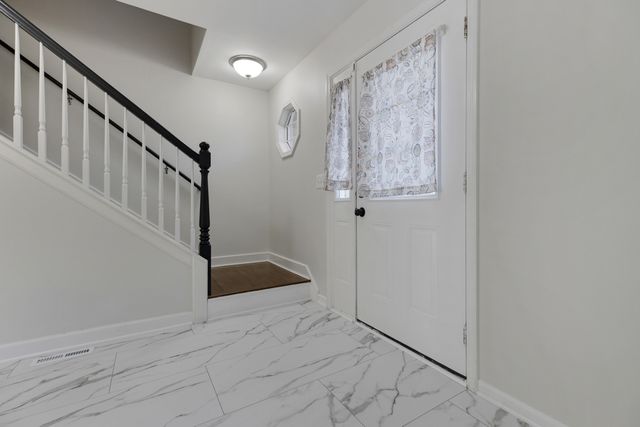 399 Fulton Street, South Elgin, IL 60177