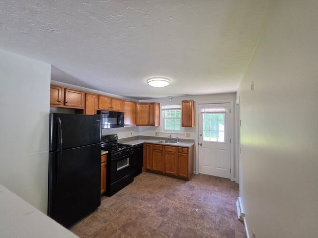 38 Cobb 0, Rockland, MA 02370