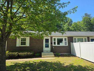 38 Cobb 0, Rockland, MA 02370