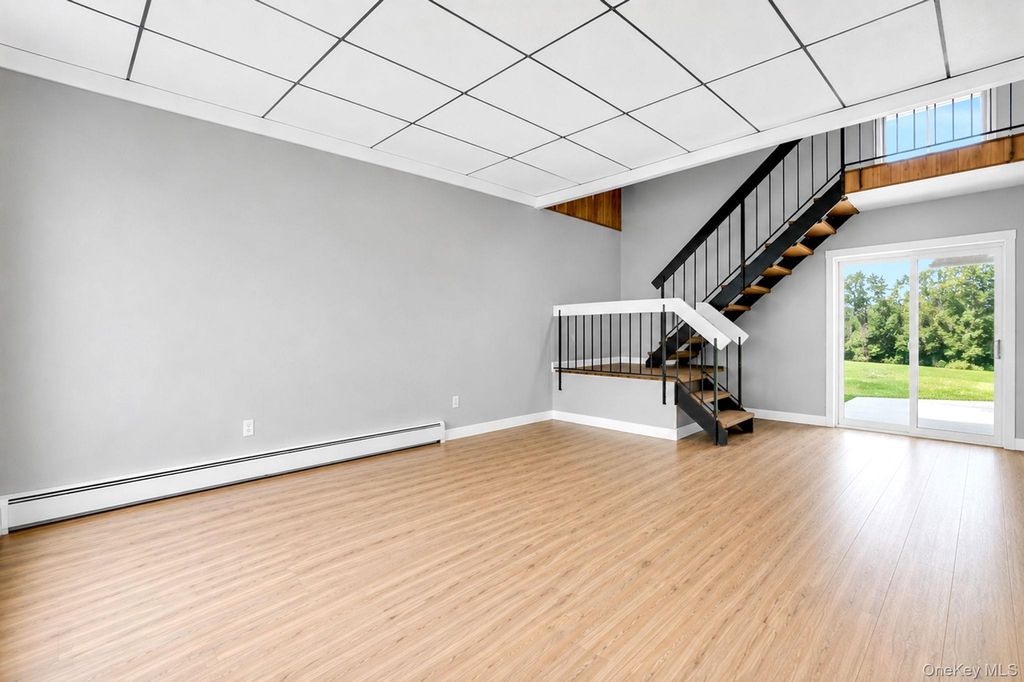 151 Sequoia Drive, Coram, NY 11727 — photo 3