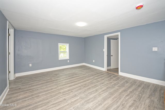 99 Railroad Avenue, Hoosick Falls, NY 12090