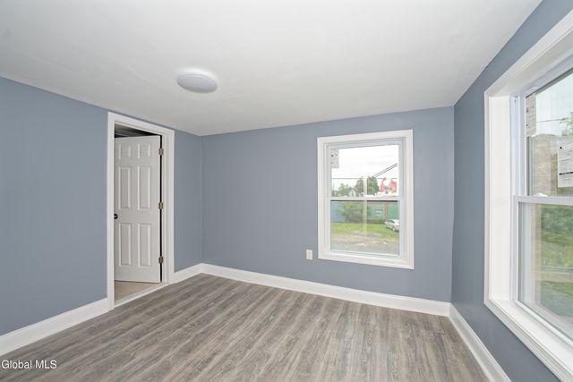 99 Railroad Avenue, Hoosick Falls, NY 12090