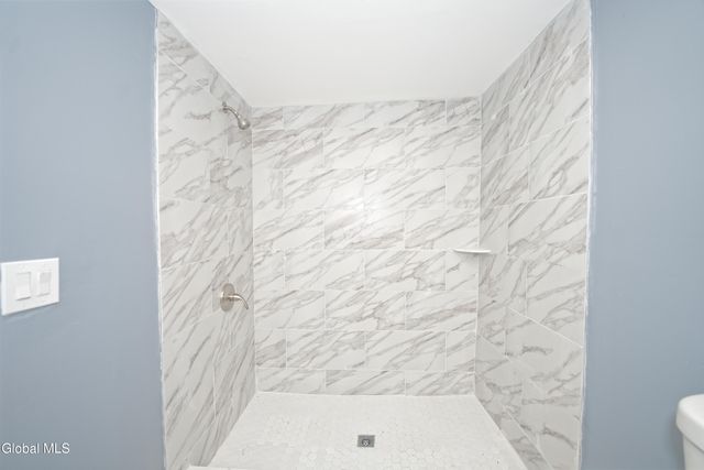 99 Railroad Avenue, Hoosick Falls, NY 12090