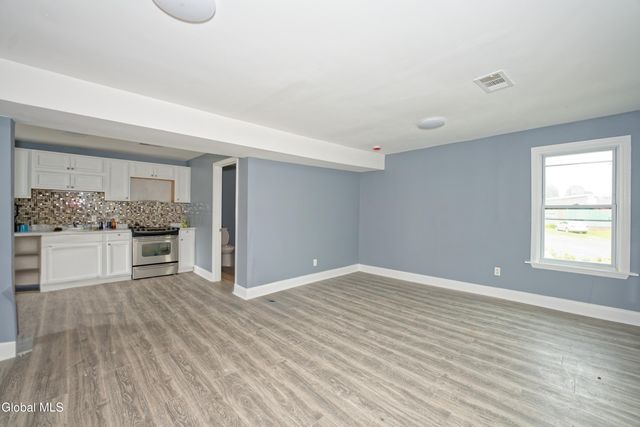 99 Railroad Avenue, Hoosick Falls, NY 12090