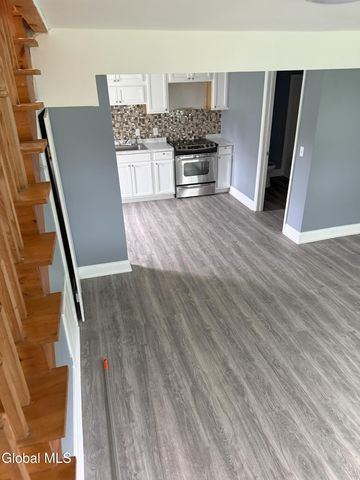 99 Railroad Avenue, Hoosick Falls, NY 12090