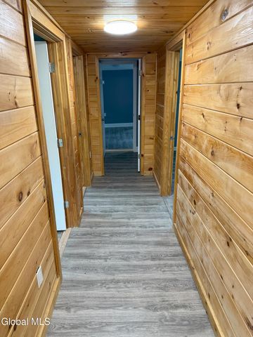 99 Railroad Avenue, Hoosick Falls, NY 12090