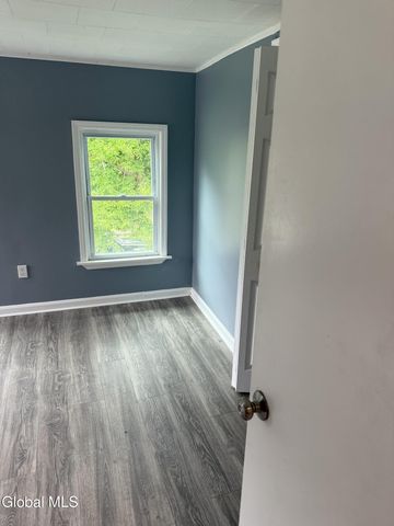 99 Railroad Avenue, Hoosick Falls, NY 12090