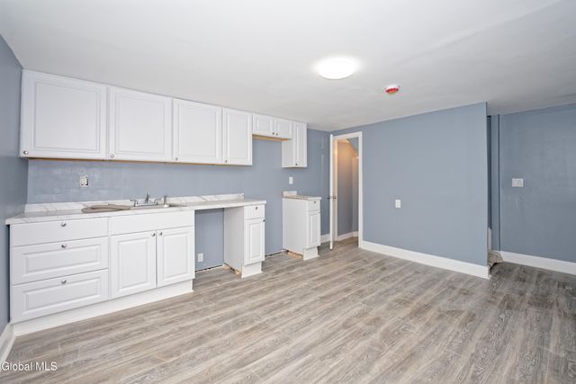 99 Railroad Avenue, Hoosick Falls, NY 12090