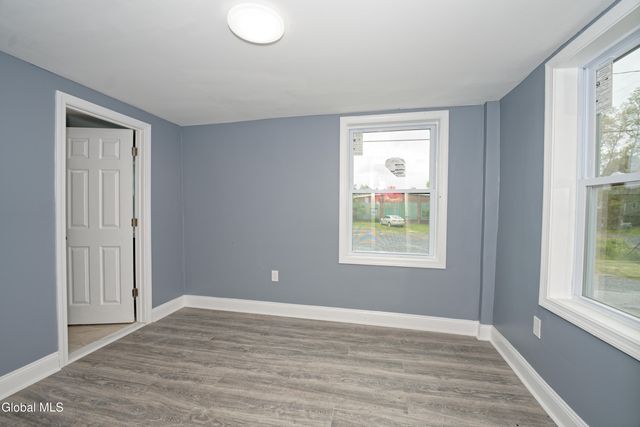 99 Railroad Avenue, Hoosick Falls, NY 12090