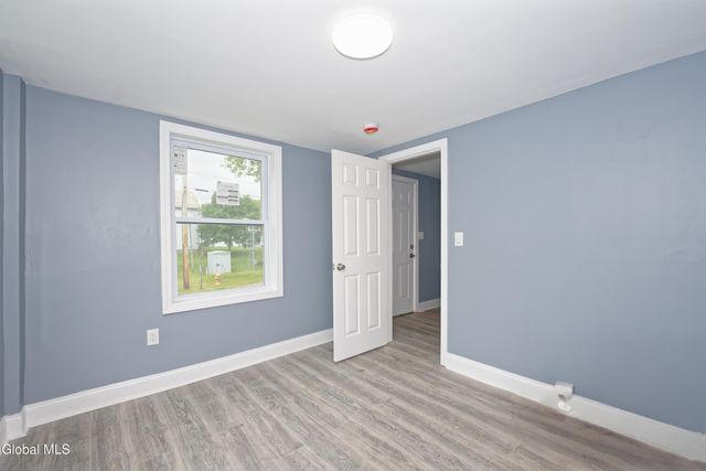 99 Railroad Avenue, Hoosick Falls, NY 12090