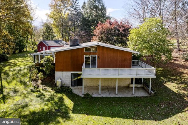 269 SHEEP LN, Millersville, PA 17551