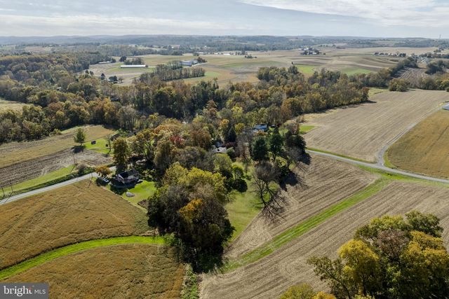 269 SHEEP LN, Millersville, PA 17551