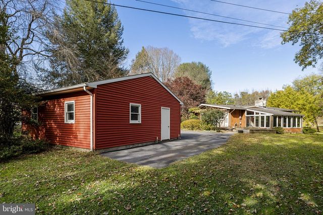 269 SHEEP LN, Millersville, PA 17551