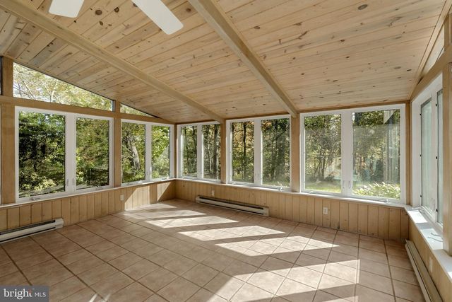 269 SHEEP LN, Millersville, PA 17551