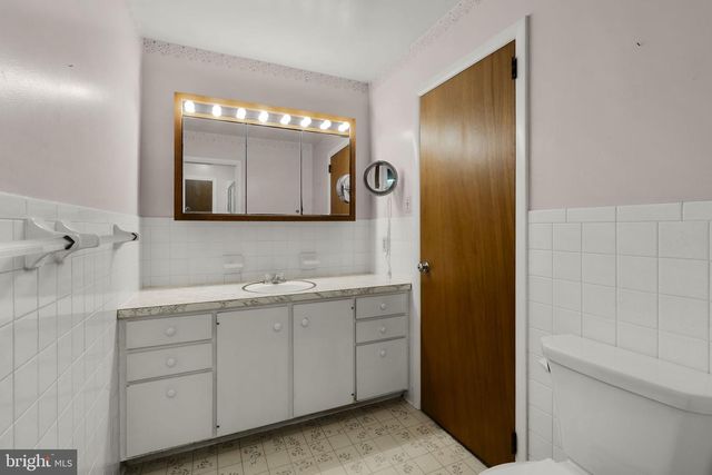 269 SHEEP LN, Millersville, PA 17551