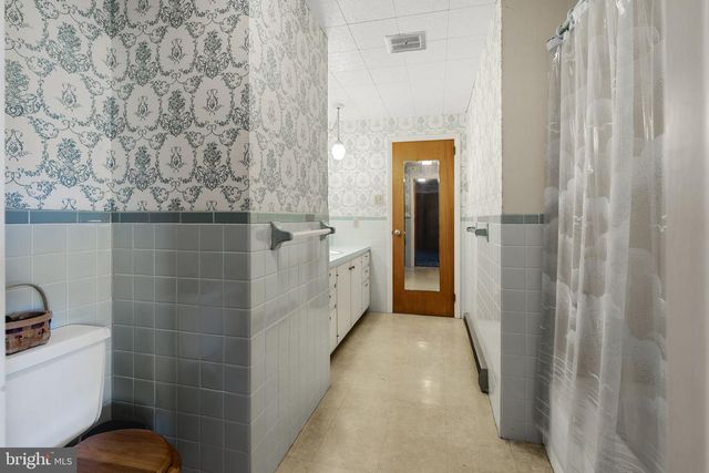 269 SHEEP LN, Millersville, PA 17551