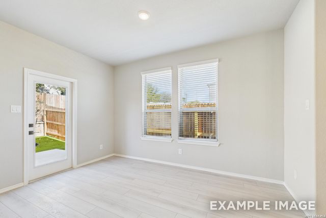285 W Quill Dr Building 13, San Antonio, TX 78228