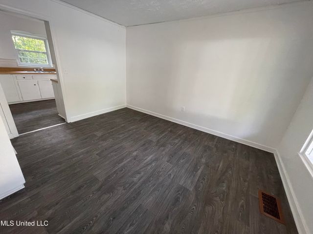 1922 Shamrock Drive, Jackson, MS 39204