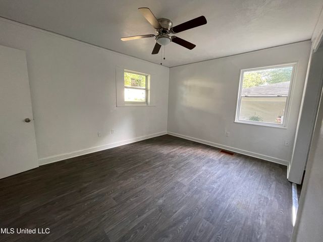 1922 Shamrock Drive, Jackson, MS 39204