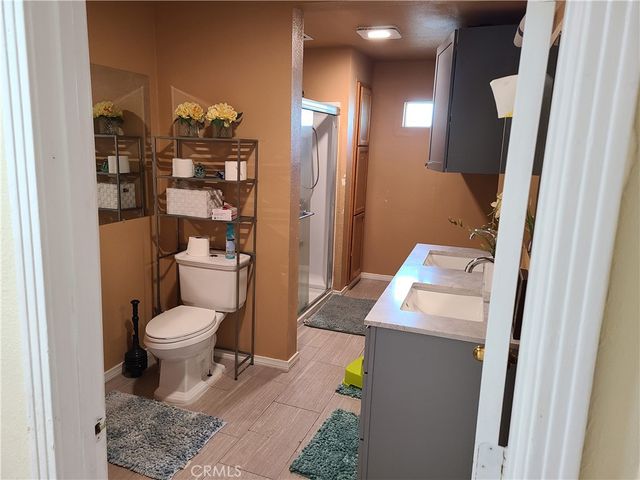 11685 Holmes, Jurupa Valley, CA 91752
