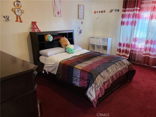 11685 Holmes, Jurupa Valley, CA 91752
