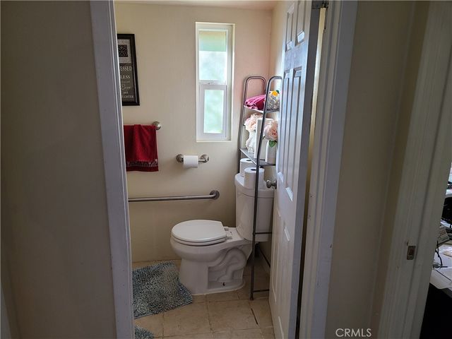 11685 Holmes, Jurupa Valley, CA 91752