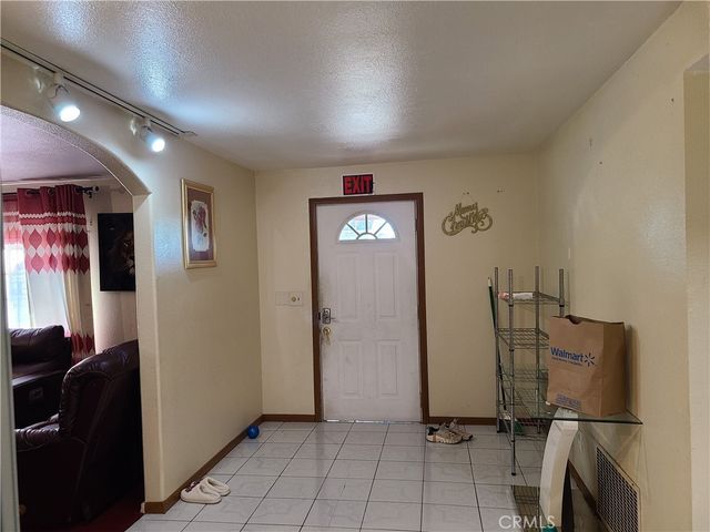 11685 Holmes, Jurupa Valley, CA 91752